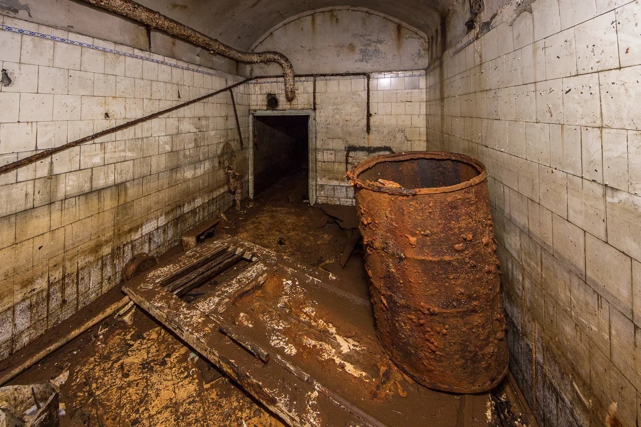 The secret of the Volga sanatorium. The Zhukov bunker, which had been flooded for many years, was pumped out - the state before the restoration began - My, Abandoned, Bunker, Samara, the USSR, Zhukov, Positive, Longpost