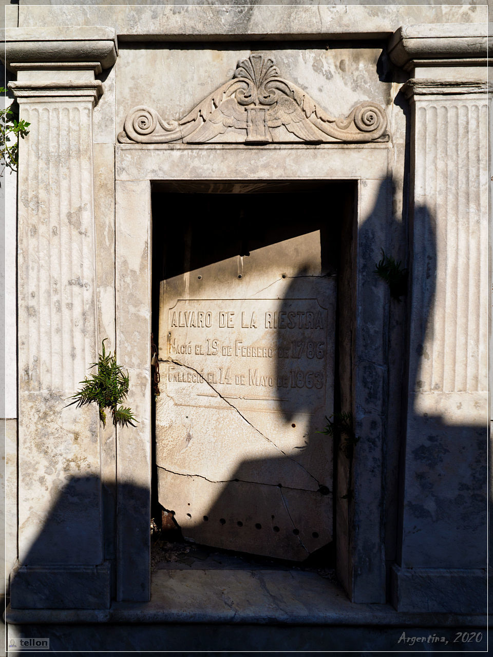 Shall we walk through the cemetery? - My, Cemetery, Argentina, Buenos Aires, Crypt, Monument, Latin America, sights, Architecture, Sculpture, Longpost