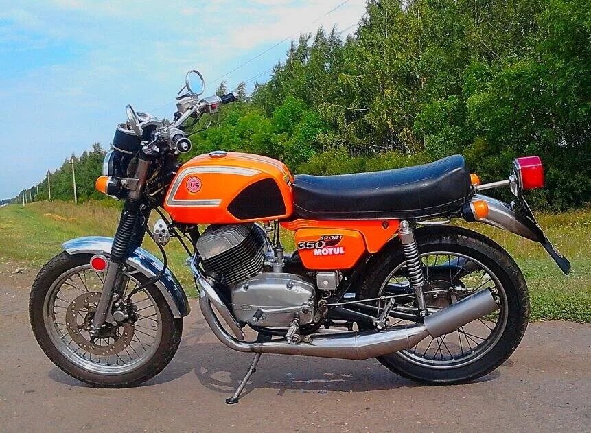 Due to which the IZH Planet Sport motorcycle overtook Chezet on the highway - Moto, the USSR, Nostalgia, Longpost