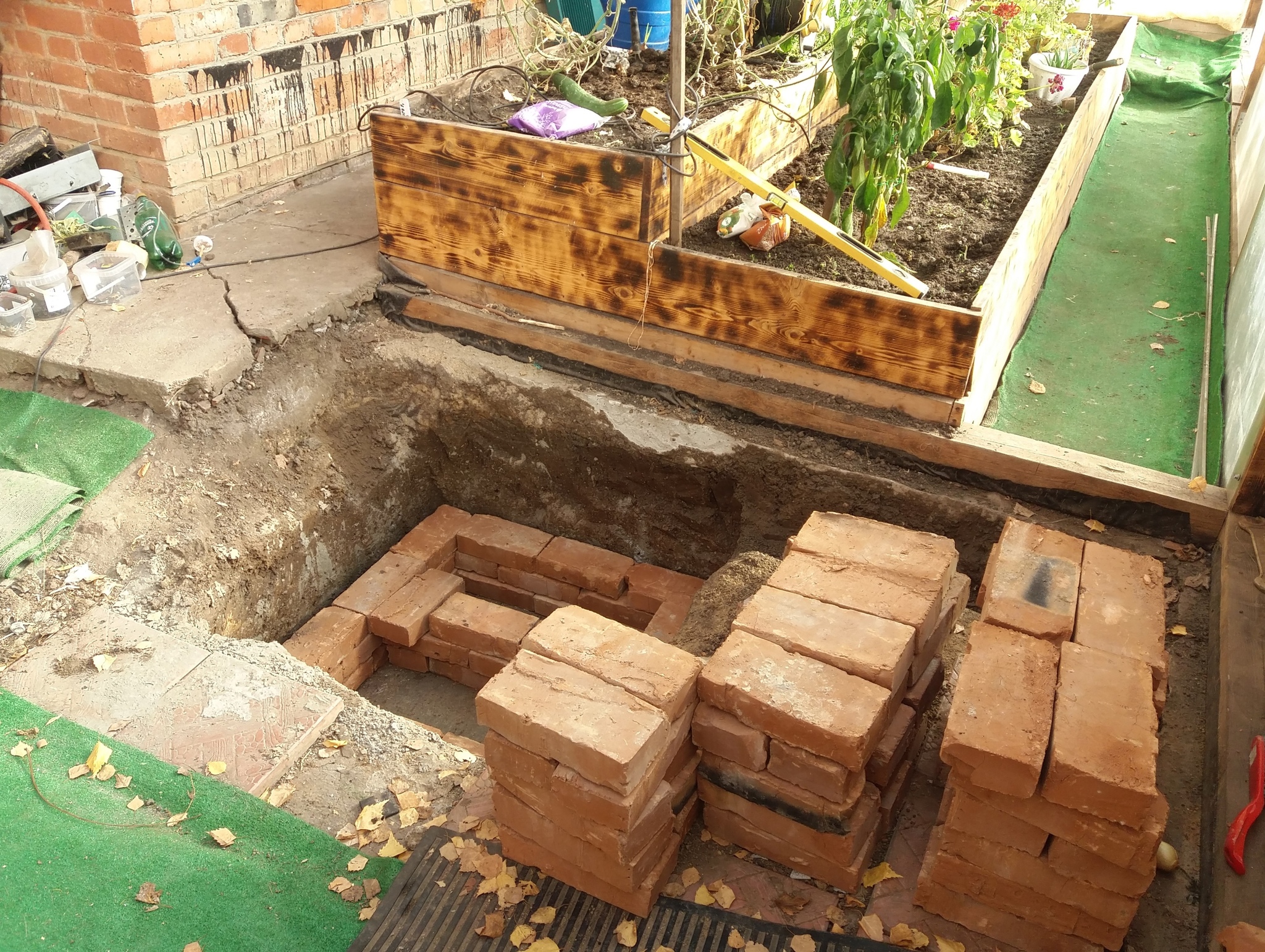 Stove in the greenhouse. The oven is tandoor. Do-it-yourself hearth, earthen stove - My, Dacha, Stove, Bake, Greenhouse, Tandoor, With your own hands, Handmade, Country life, Video, Longpost