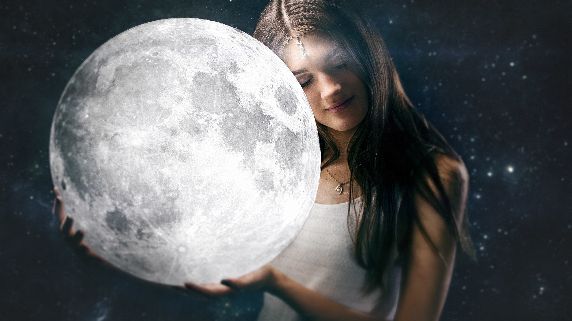 Луна исполняет. Девушка-Луна. Девочка на Луне. Красивая девушка и Луна.