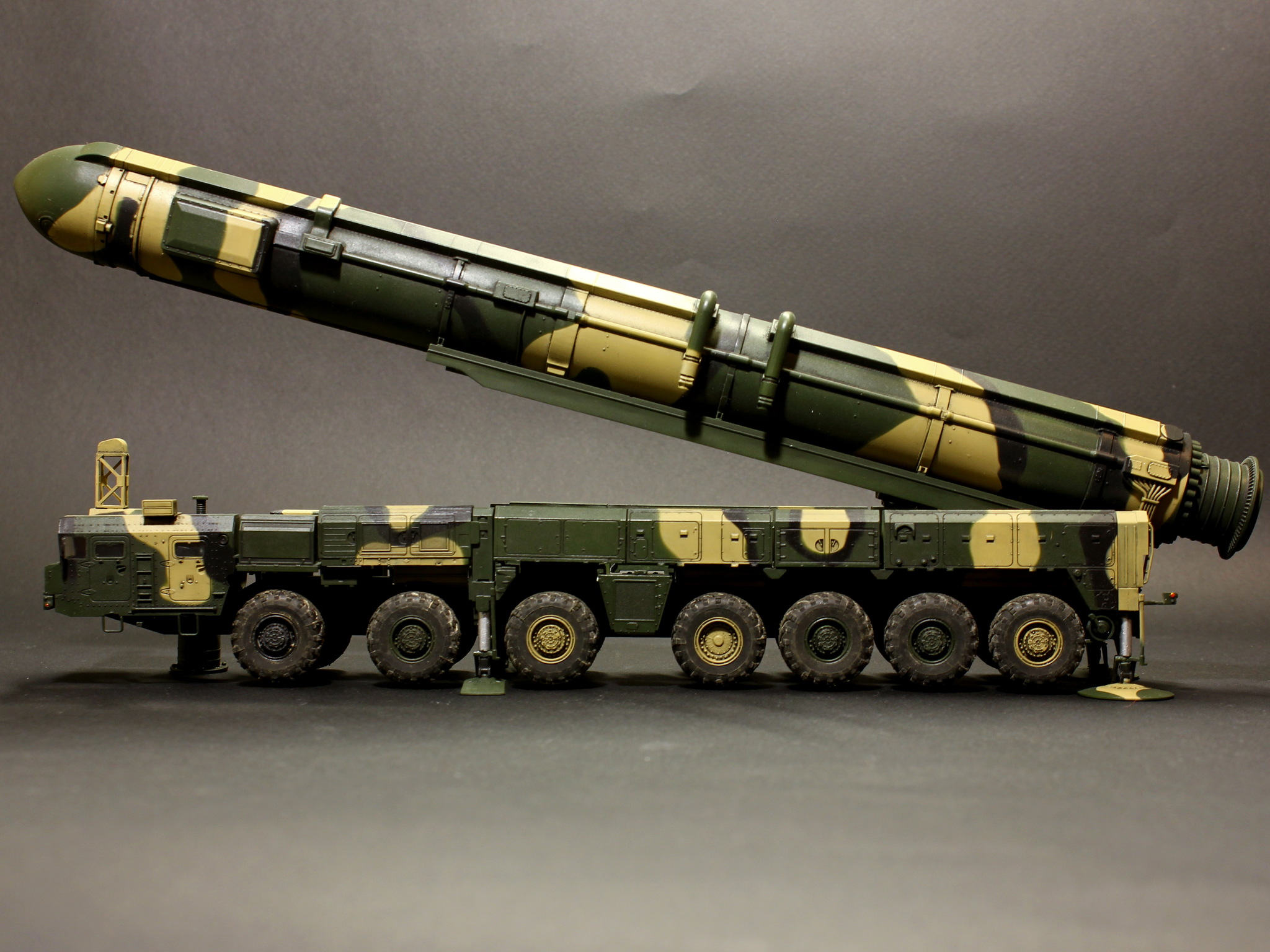 Strategic missile system Topol 1/72 - My, Prefabricated model, Modeling, Stand modeling, Strategic Missile Forces, Scale model, Gluing, Coloration, Camouflage, Longpost, Needlework without process