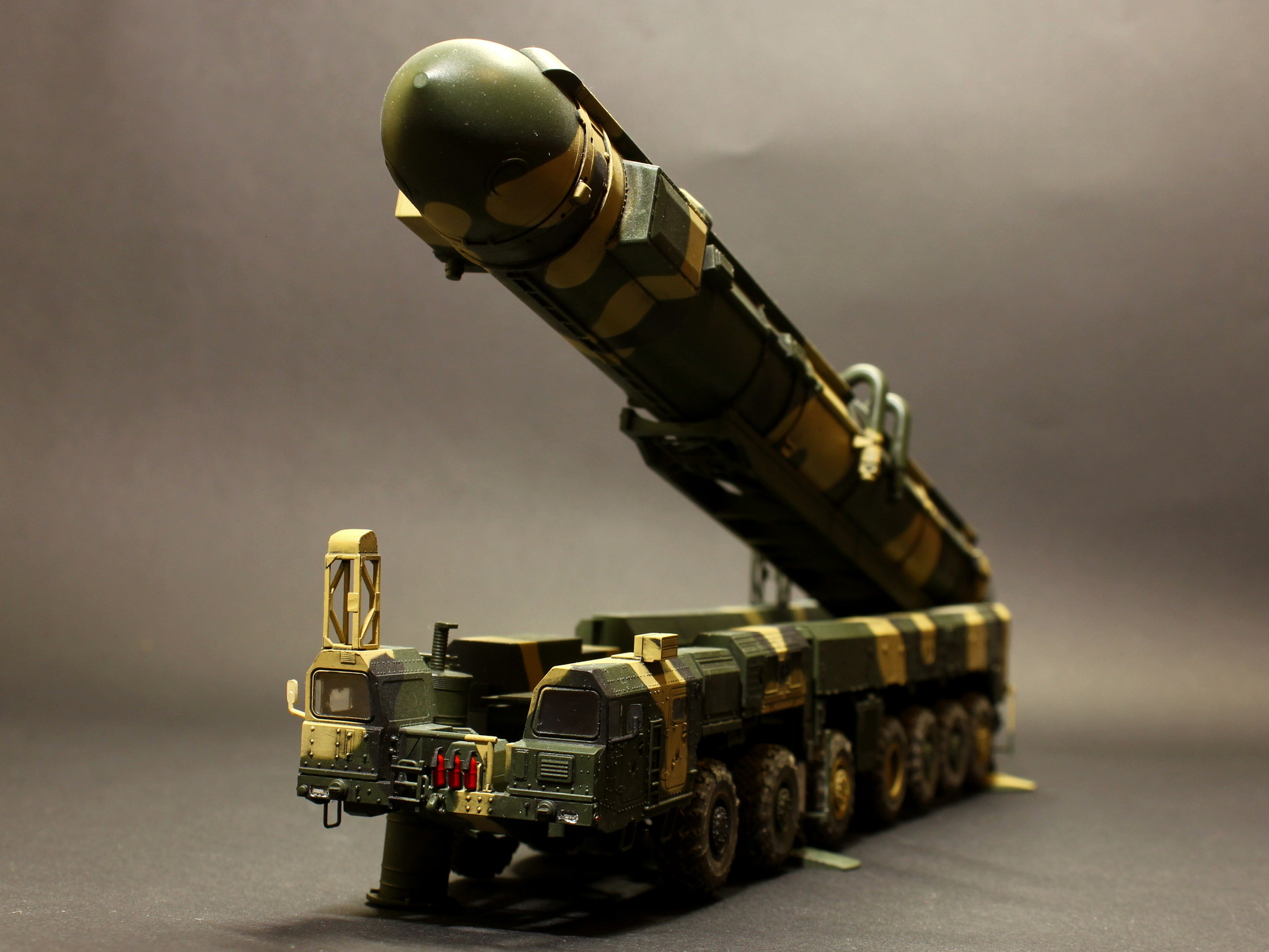 Strategic missile system Topol 1/72 - My, Prefabricated model, Modeling, Stand modeling, Strategic Missile Forces, Scale model, Gluing, Coloration, Camouflage, Longpost, Needlework without process