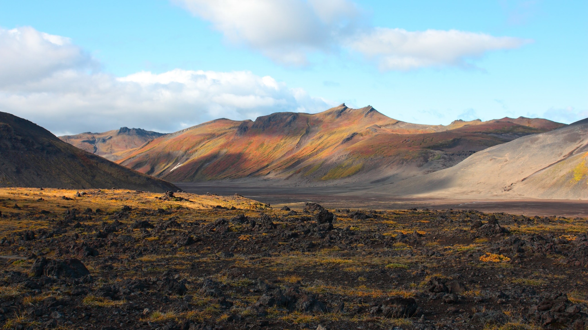 Attractive North - Volcanoes of Kamchatka - My, The photo, Nature, The mountains, Volcano, Autumn, Kamchatka, Volcanoes of Kamchatka, Longpost