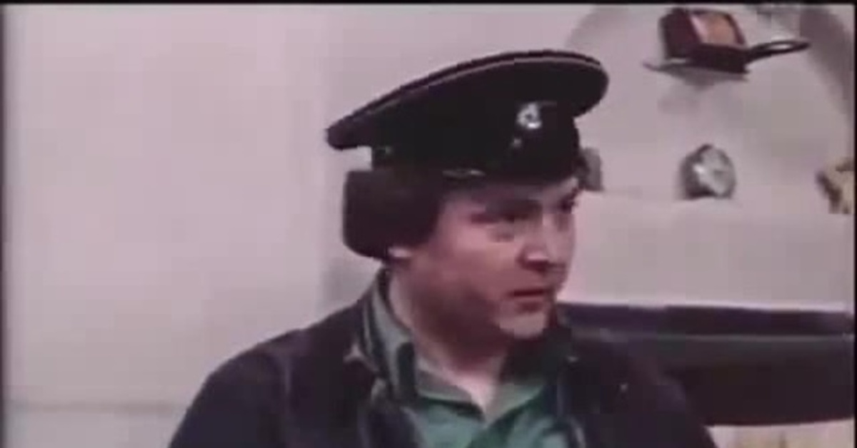 Шутки про болезнь. Горлом не возьмешь. Горлом не возьмешь. Анекдоты про болезнь смешные. Плакат напился.