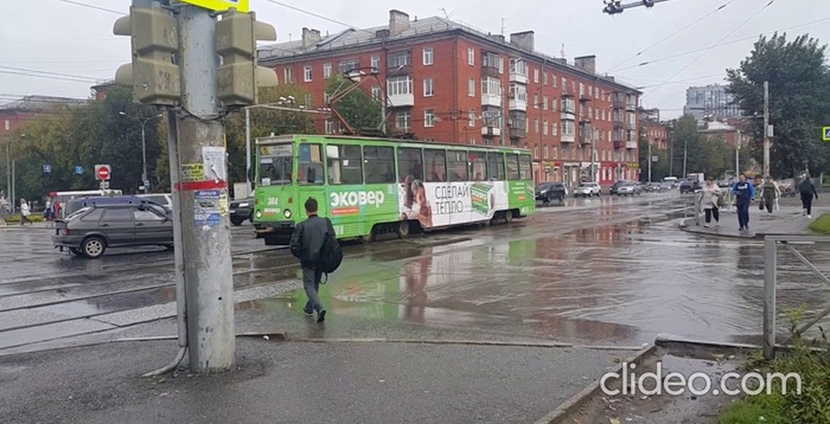 Куйбышева перекресток. Перекрёсток, Пермь, улица Куйбышева. Перекресток Чкалова и Куйбышева Пермь. Чкалова Куйбышева перекресток. Остановка Куйбышева Чкалова Пермь.