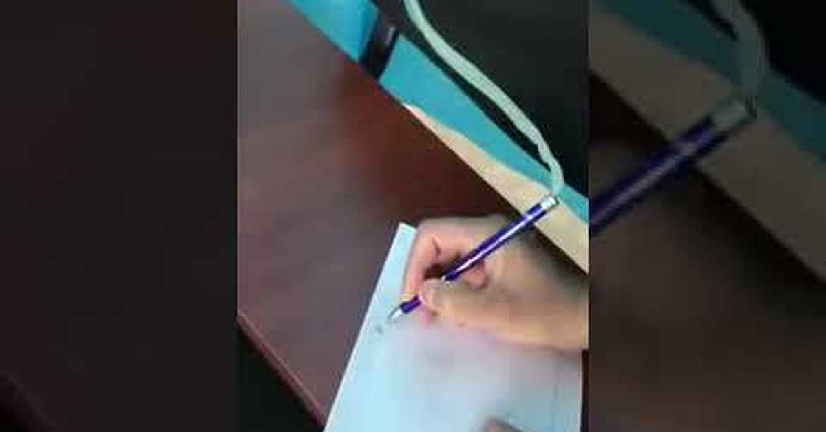 Ручка на выборах в кабинке. Как делать исчезновение ручки. Выборы с исчезающими чернилами от нагревания. Исчезающие ручки для ткани.